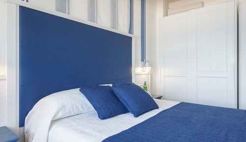 Habitación estándar con 1 cama doble o 2 individuales, vistas al mar