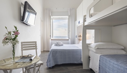 Habitación cuádruple familiar, vistas al mar