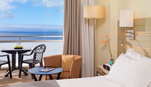 Habitación doble superior, balcón, vistas al mar