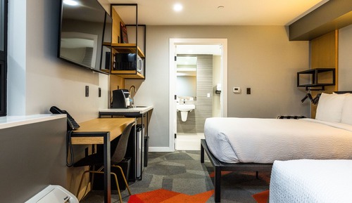 Habitación, 2 camas dobles, accesible para personas con discapacidad, bañera (Mobility & Hearing)