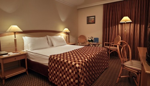 Habitación superior, 1 cama de matrimonio grande, no fumadores