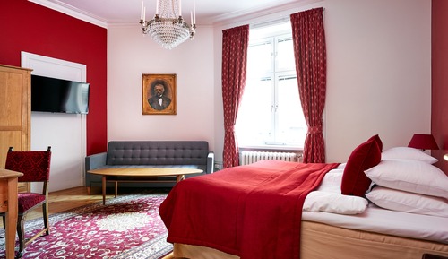 Habitación triple, baño compartido (Located in corridor)