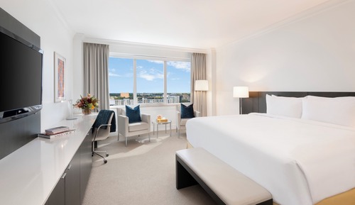 Habitación clásica, 1 cama de matrimonio grande, Acceso al salón del club (Walk-In Shower)