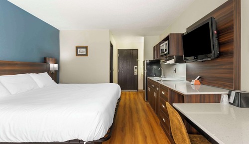 Habitación, 1 cama de matrimonio grande, accesible para personas con discapacidad (Efficiency)