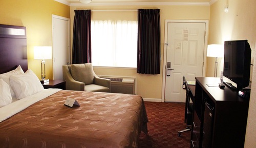 Habitación, 1 cama de matrimonio grande, accesible para personas con discapacidad (Upgrade)