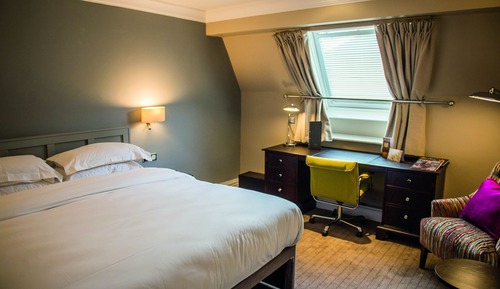 Habitación estándar con 1 cama doble o 2 individuales