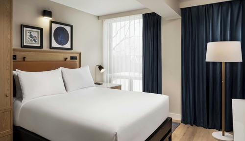 Habitación, 1 cama de matrimonio, vistas al patio