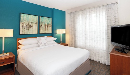 Suite, 2 habitaciones, no fumadores (Mobility/Hearing Access, Roll-In Shwr)