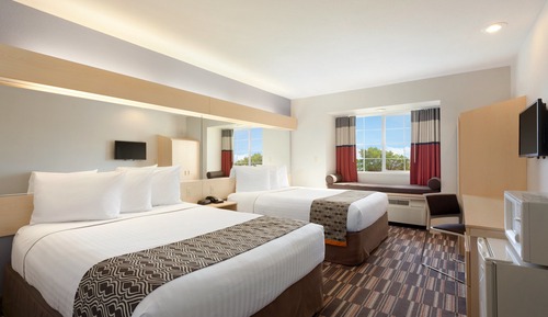 Habitación estándar, 2 camas de matrimonio, accesible para personas con discapacidad