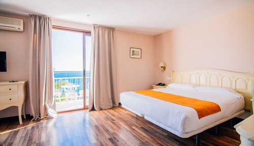 Suite junior, vistas al mar