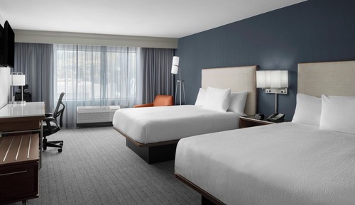 Habitación, 2 camas de matrimonio (Hearing Accessible)