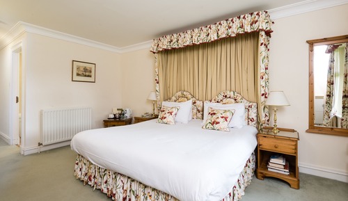 Suite (Riverside building)