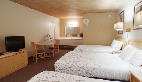 Habitación, varias camas, no fumadores (3 Double Beds)