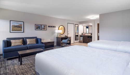 Estudio, 2 camas de matrimonio