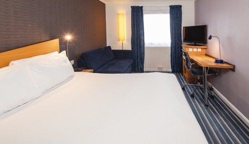 Habitación estándar, 1 cama doble con sofá cama (with Free Hot Breakfast)