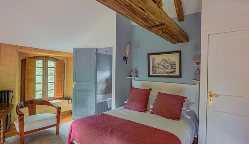 Habitación estándar con 1 cama doble o 2 individuales, en edificio anexo