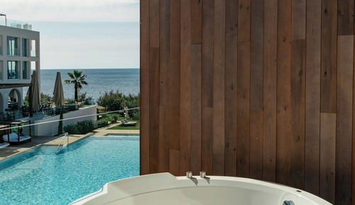 Habitación (Supreme with Terrace Bathtub)