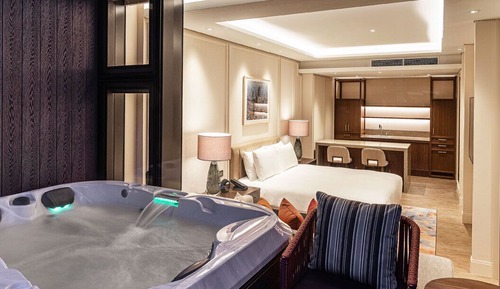 Suite, 1 cama de matrimonio grande (Pool Side)