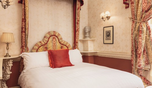 Habitación clásica doble (Castle Classic)