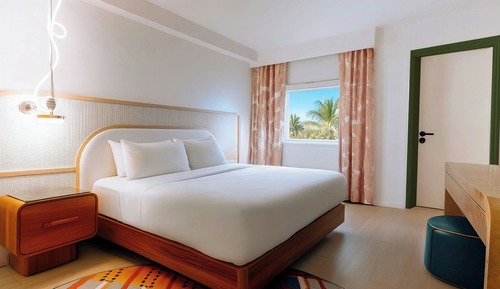 Suite estudio, 1 cama de matrimonio grande, vistas a la piscina