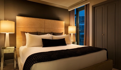 Ático sénior, varias camas