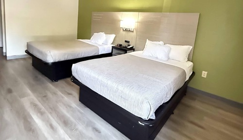 Habitación estándar doble, 2 camas dobles, no fumadores