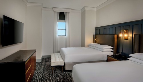 Suite, varias camas (2 Queen Beds and 1 Sofa Bed)