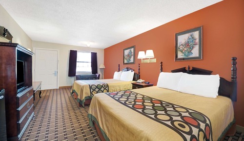 Habitación, 2 camas de matrimonio, accesible para personas con discapacidad (Roll-In Shower)