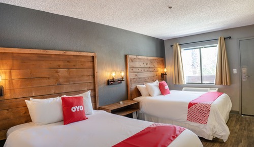 Habitación Deluxe, 2 camas de matrimonio, vistas a la piscina