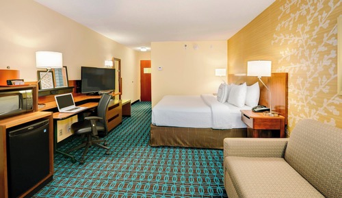 Habitación, 1 cama de matrimonio grande con sofá cama (Mobility/Hearing Accessible, Tub)