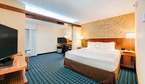 Habitación, 1 cama de matrimonio grande con sofá cama, no fumadores (Hearing Accessible)