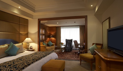 Habitación, 1 cama doble, acceso a la piscina, en una planta alta