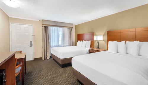 Habitación estándar, 2 camas de matrimonio, no fumadores, frigorífico y microondas