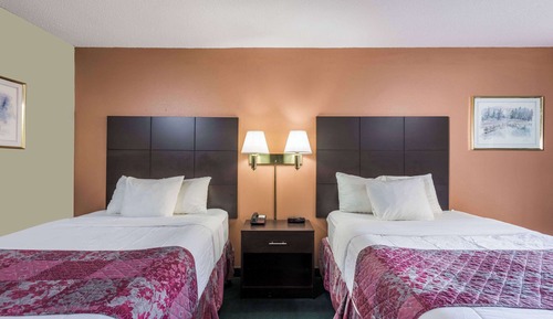 Habitación, 2 camas de matrimonio, no fumadores (Pet-Friendly)