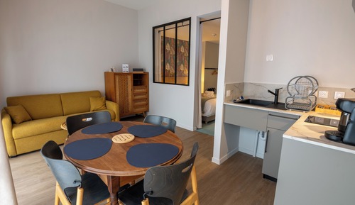 Apartamento Confort, 1 cama de matrimonio con sofá cama, ducha adaptada, cocina básica