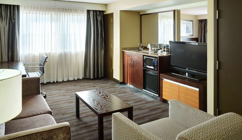 1 KING 1 BEDROOM SUITE EXEC LEVEL - SOAKER TUB