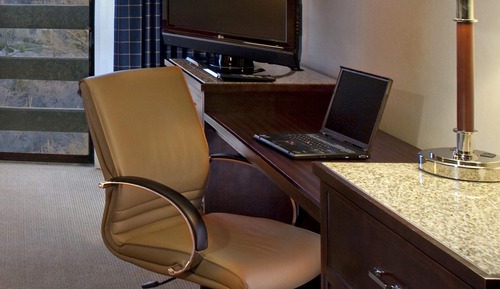 Habitación Club, 1 cama de matrimonio grande (Mobility Accessible, Tub)