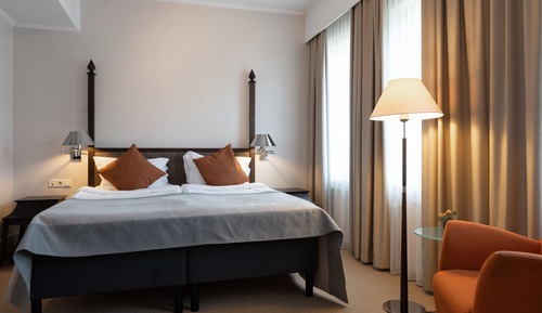 Habitación superior con 1 cama doble o 2 individuales