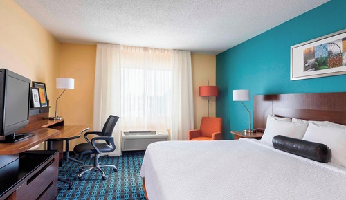 Habitación, 1 cama de matrimonio grande (Hearing Accessible)