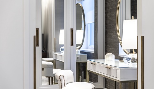 Suite (The Abel)