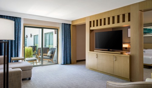 Suite junior, 1 cama de matrimonio grande, no fumadores (Mobility Accessible, Roll-in Shower)