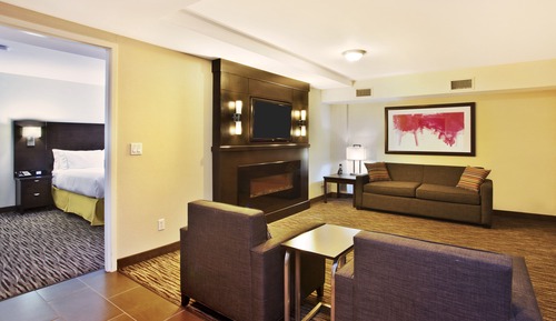 Suite, 1 cama de matrimonio grande (Comm, Mobility, Roll Shwr)