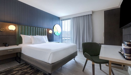 Habitación, 2 camas dobles, accesible para personas con discapacidad, bañera (Mobility & Hearing)