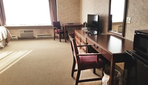 Habitación estándar, 2 camas de matrimonio, frigorífico y microondas, en edificio anexo