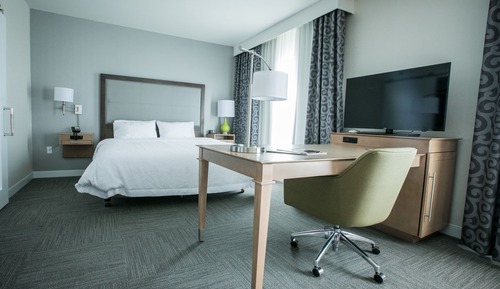 Estudio, 1 cama de matrimonio grande, accesible para personas con discapacidad (w/ bathtub)