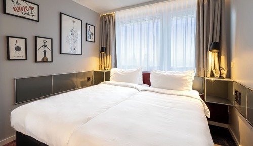 Habitación triple (Space)