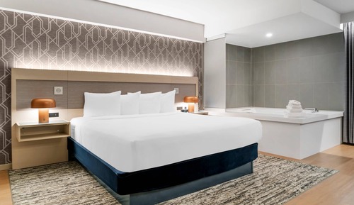 Suite, 1 cama de matrimonio grande, no fumadores (Whirlpool)