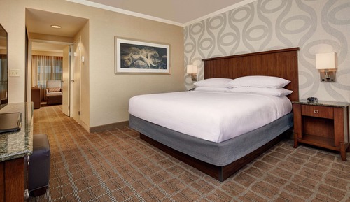 Suite, 1 cama de matrimonio grande con sofá cama, bañera (Mobility & Hearing)