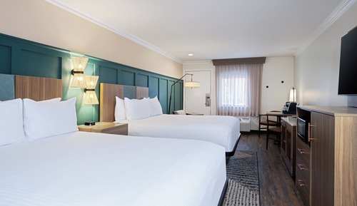 Habitación estándar, 2 camas de matrimonio (Pet Friendly)