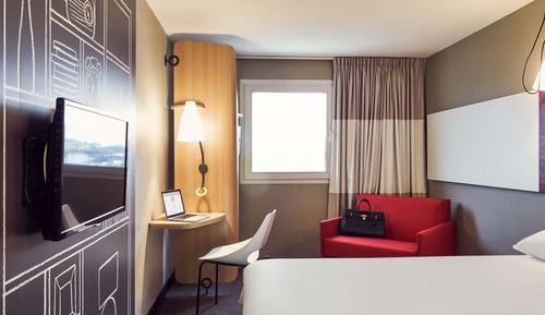 Habitación estándar doble, 1 cama doble con sofá cama